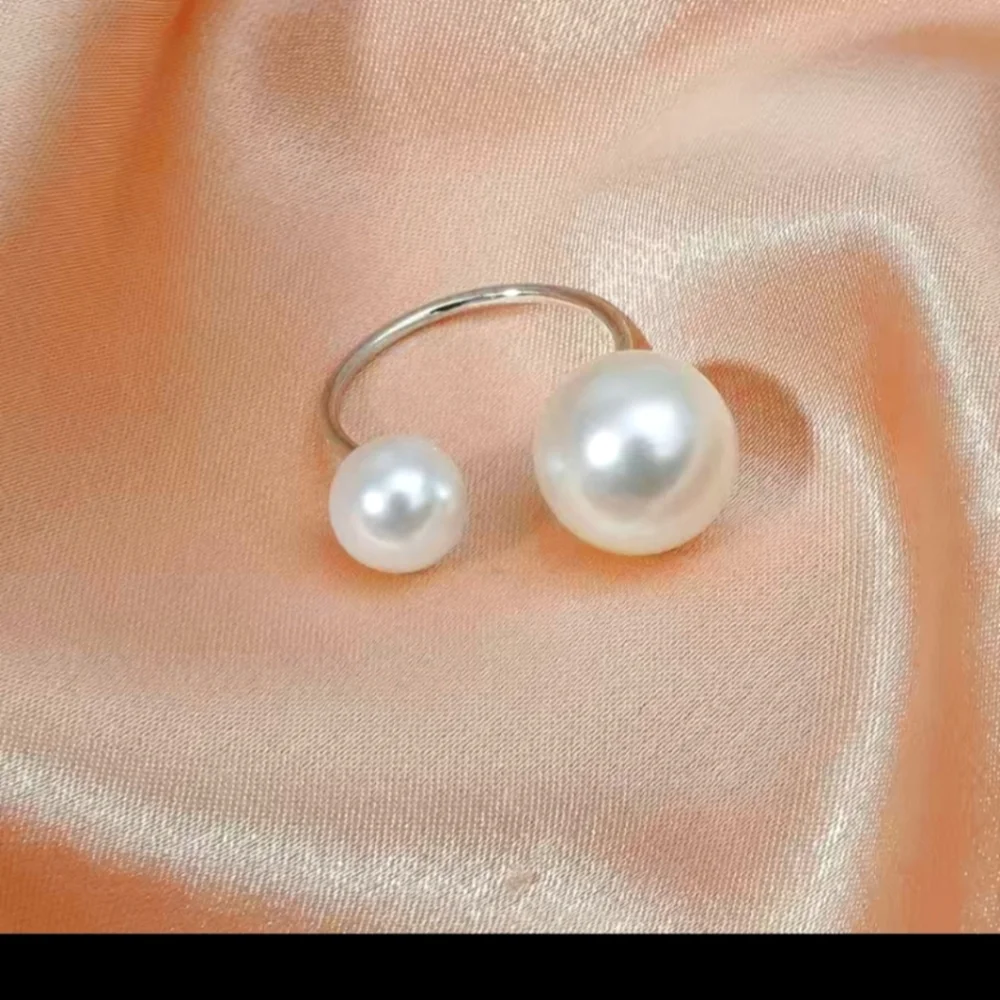 Cuff Ring Faux Pearl Ring Silver and Gold Tone - Picture 2 of 5